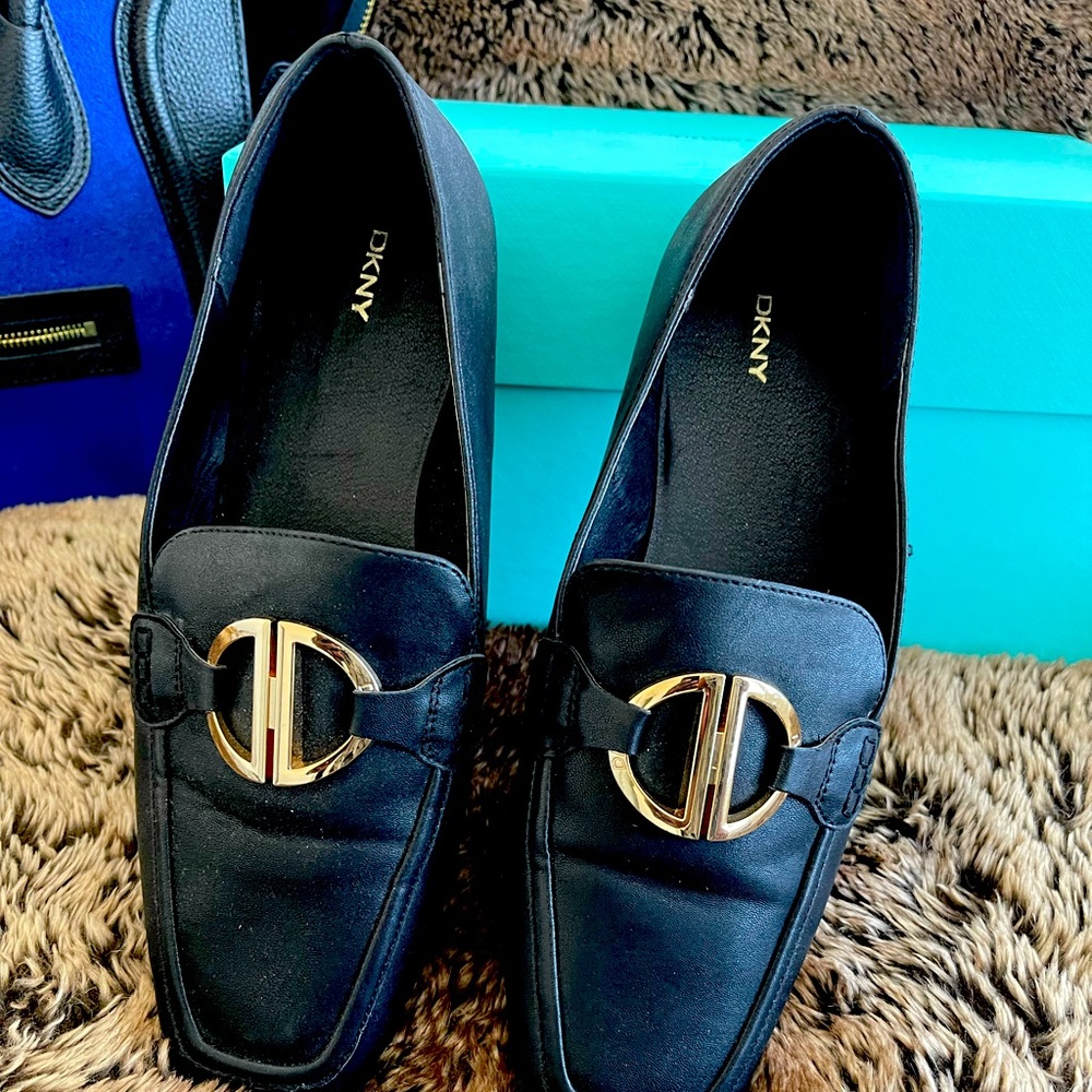 Comfy DKNY loafer
